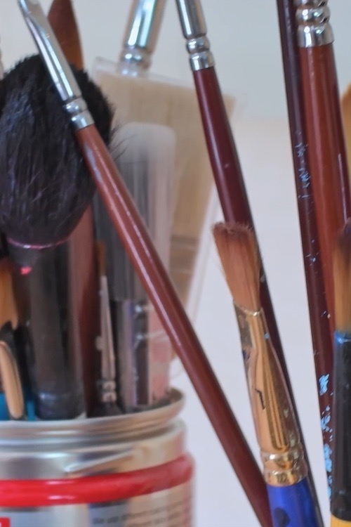 Making waves with a 42% revenue surge for this coastal art brand